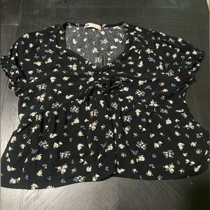 SO babydoll tee size Small